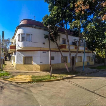 Casa en venta en Blok- 6 deptos tipo P.H- Don Bosco.