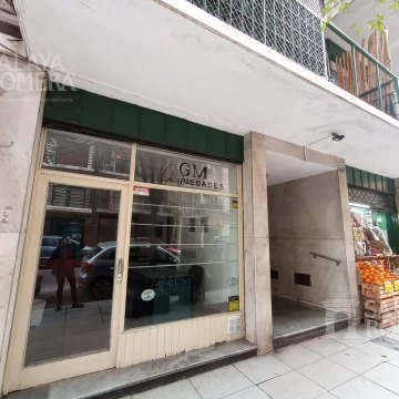 Venta- Departamento- Barrio Norte- 2 ambientes apto profesional a refaccionar