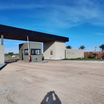 Casa de 2 Dormitorios en Venta Oliveros
