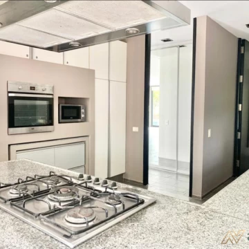 VENTA CASA 4 DORMITORIOS EN LA TAHONA