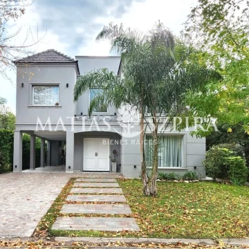 CASA EN VENTA EN HARAS MARIA EUGENIA