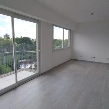 Departamento en  Venta de 2 ambientes con balcón y dormitorio en suite en Olivos