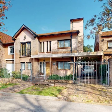 Casa en venta: calle Bleriot, Ciudad Jardín - Zelaschi Propiedades 