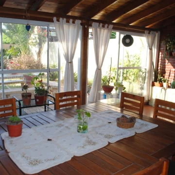 venta de casa en Quilmes con cochera patio quincho 
