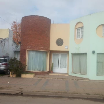 Casa en venta 6 ambientes San Antonio de Areco