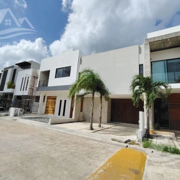 Casa en  venta Arbolada Cancun