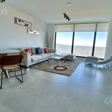 Venta departamento 2 dormitorios Venetian - Playa Mansa