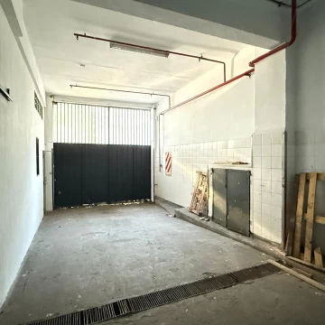 Establecimiento Industrial de 2000 m2 cubiertos Venta Mixtura 4