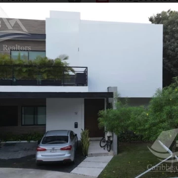 Casa en Venta  Aqua  Cancún