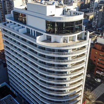 VENTA | Monoambiente divisible con amplio balcón vista abierta al contrafrente – San Cristóbal