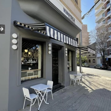 Venta de  Local de esquina Republica de la Sexta EXCELENTE RENTA