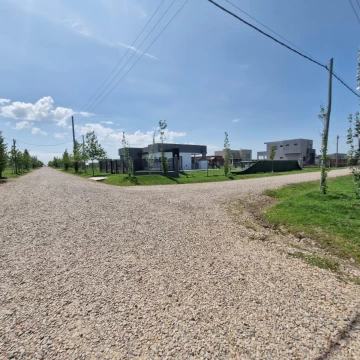 Venta de Lote 300 M2 en Canning