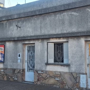 CASA DE 2 DORMITORIO EN VENTA BARRIO INDUSTRIlAL