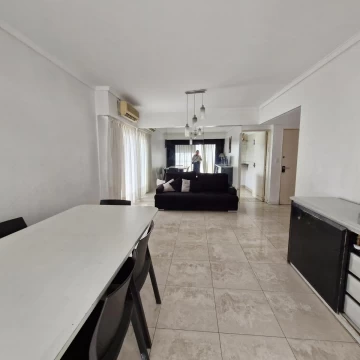 VENTA - 4 AMBIENTES C/DEPENDENCIA - BALCÓN - ONCE