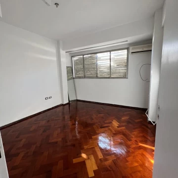   Departamento de 3 dormitorios a la venta Sarmiento al 700