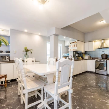 Departamento 4 dormitorios en venta en Pichincha