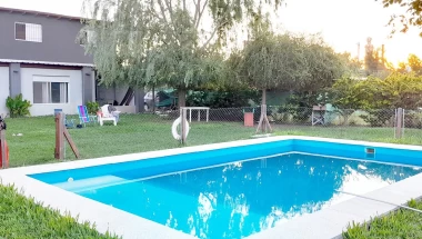 Casa de 4 dormitorios en Barrio Las Acequias, Roldan  