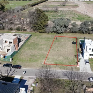 Terreno central en venta  en Pilar en el Sector 1 de 600 mts en  -Barrio Azurra-