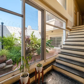 Venta Casa 5 ambientes con local en Ituzaingó