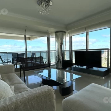 Venta y alquiler temporario 4 dormitorios-Playa Brava