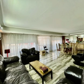 Venta - 4 ambientes c/dependencia - balcón al frente - Balvanera