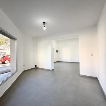 Local a estrenar en venta en lujan centro Rawson esquina almirante brown