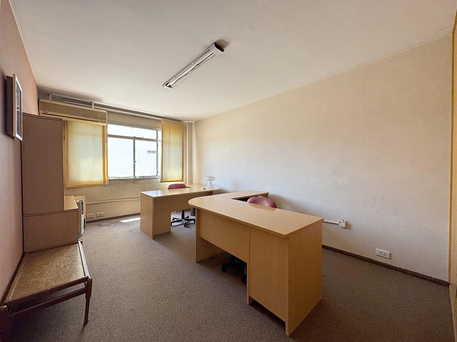 Oficina de 60 m² en Monserrat, foto 3