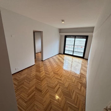 VENTA – DEPARTAMENTO 4 AMBIENTES C/BALCÓN – VILLA CRESPO – APTO CRÉDITO