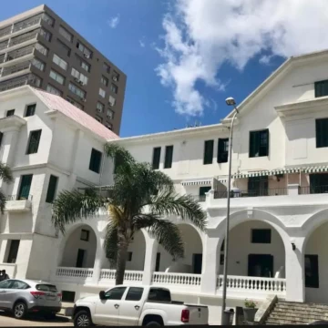 Alquiler Anual Apartamento un dormitorio Peninsula, Punta del Este.