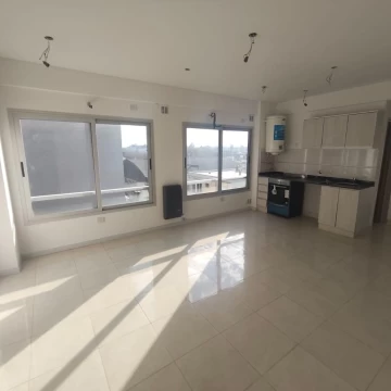 Venta - Departamento - 3 Amb - Apto Credito - Villa Luro - Permuta - Patio - Parrilla