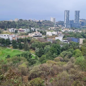 Terreno en venta en Real del Acueducto-Bosque Real