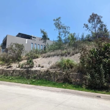 Terreno en venta en Real del Acueducto-Bosque Real