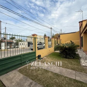 Casa en venta: calle Formosa - El Palomar