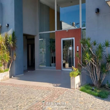 Departamento 2 ambientes en venta : Bonifacini, Caseros