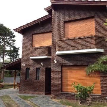 Casa en venta 4 ambientes con pileta en Country El Sosiego  