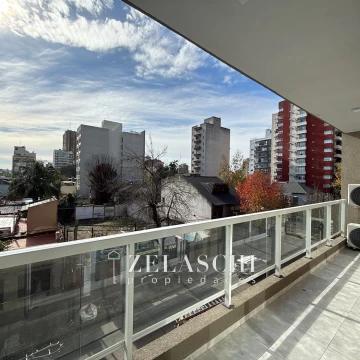 Alquiler: Departamento 2 ambientes: La Merced y Tres de Febrero