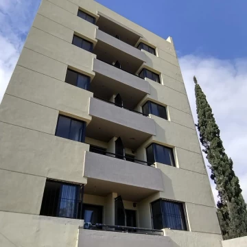 Departamento 1 dormitorio con balcon pileta terraza