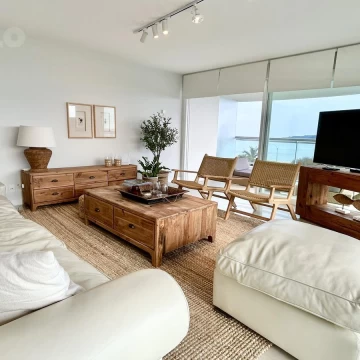Apartamento en alquiler de temporada 3 dormitorios Playa Mansa Punta del Este