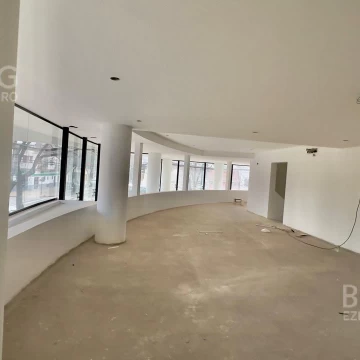 VENTA LOCAL EN LA PLATA