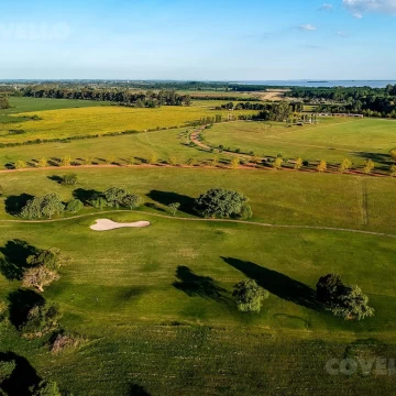 Terreno en  venta 3800 mt2 ubicado en Barrio Privado Carmelo Golf 