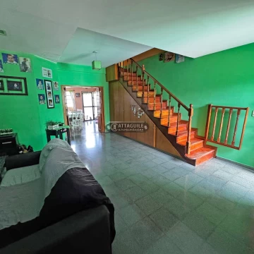 Casa en venta San Antonio De Padua Sur 4 ambientes