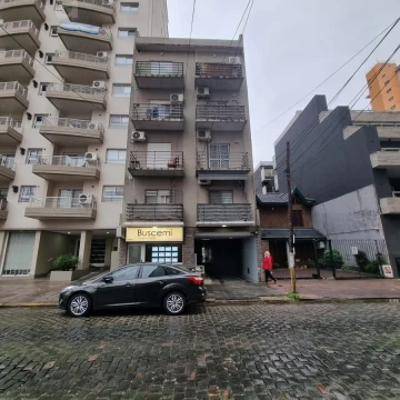 Departamento en Alquiler en Villa Ballester centro- 2 ambientes
