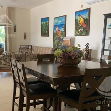 Casa en Venta en Av. Colegios Cancun
