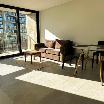 Venta Departamento de 2 Ambientes con cochera cubierta y baulera a estrenar