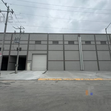 BODEGA INDUSTRIAL EN RENTA EN SANTA CATARINA