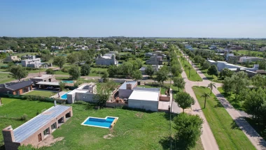 Terreno en Venta, Acequias del aire, Roldan, oportunidad apto comercial !