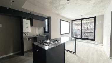 Departamento en venta en  Abasto, Rosario 1 dormitorio c/ patio y excelente calidad constructiva.