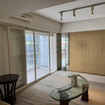 VENTA - 2 AMBIENTES C/BALCÓN - PISO ALTO - BELGRANO