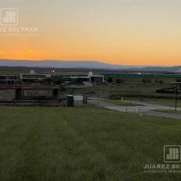 Terreno en Venta la casacda country golf