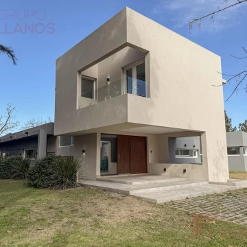 Venta de Casa 4 Ambientes en La Concepción, Luján